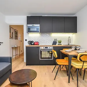 Cmg Porte Maillot/ Saint-ferdinand Appartement